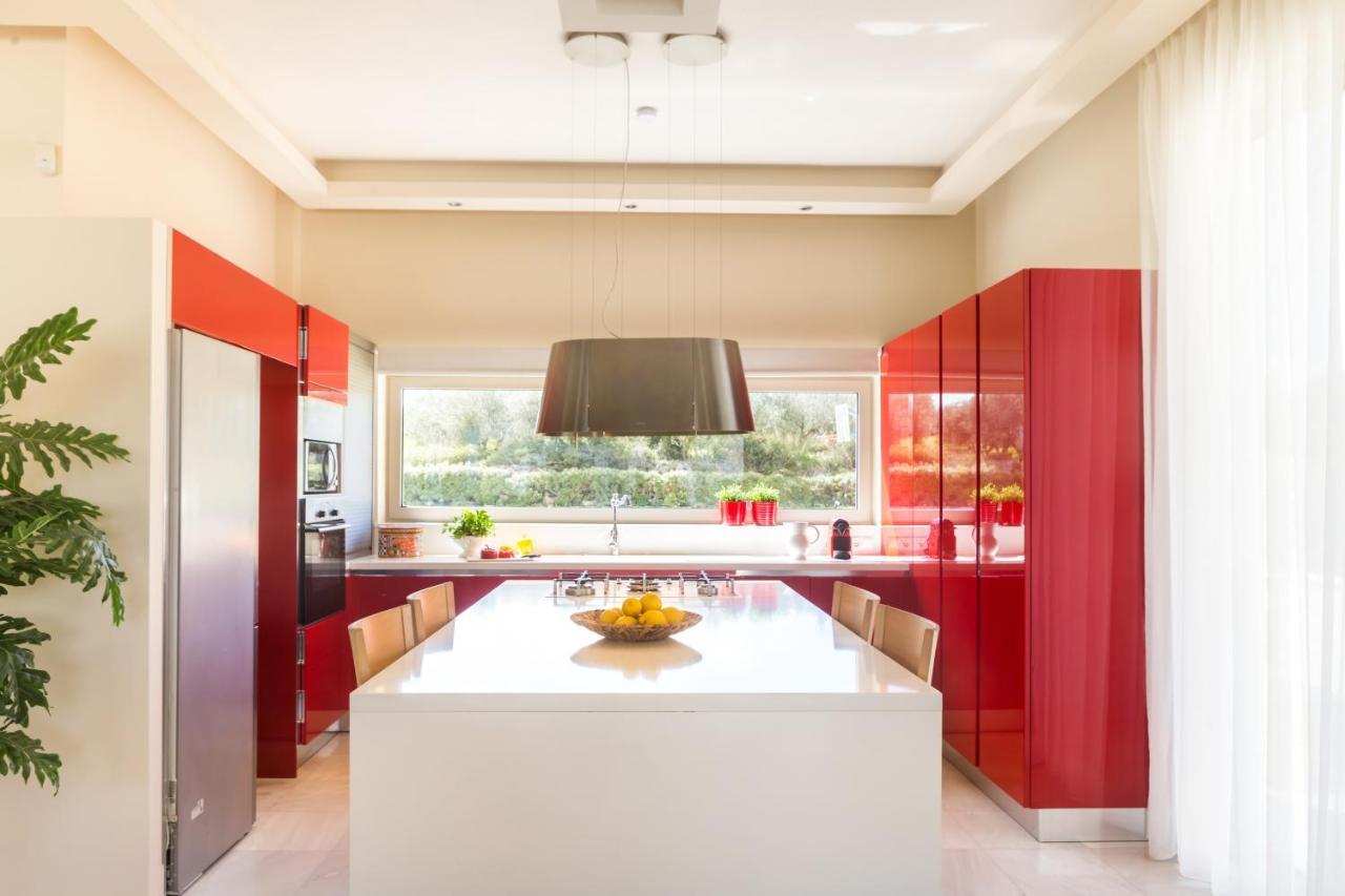 Lux Villa Mia With Heated Pool, 2Km To Beach & Childrens Area! Mikro Metochi 외부 사진