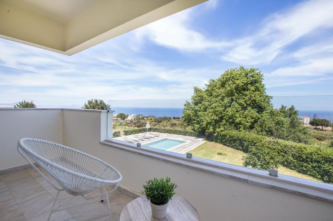 Lux Villa Mia With Heated Pool, 2Km To Beach & Childrens Area! Mikro Metochi 외부 사진