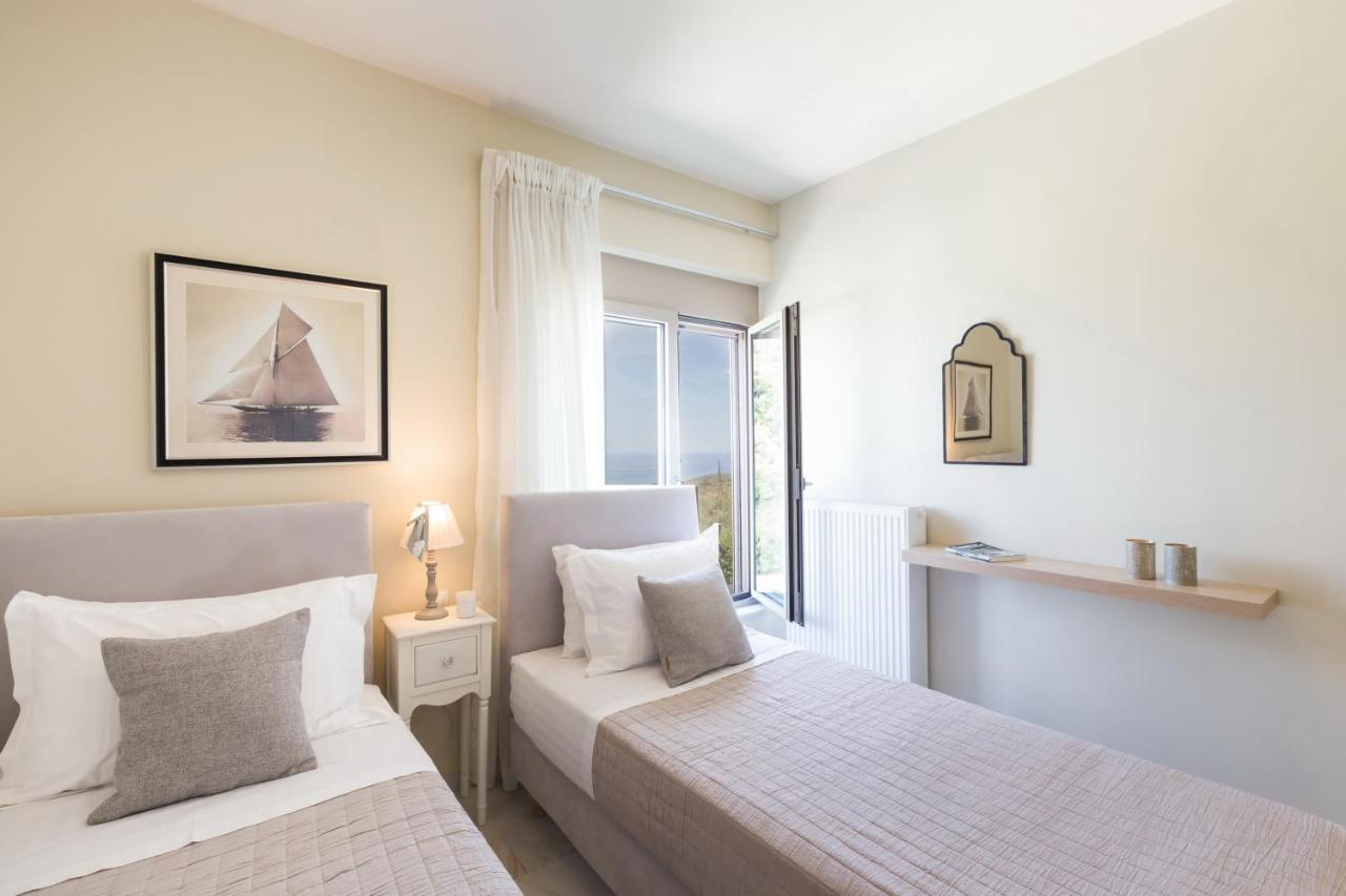 Lux Villa Mia With Heated Pool, 2Km To Beach & Childrens Area! Mikro Metochi 외부 사진