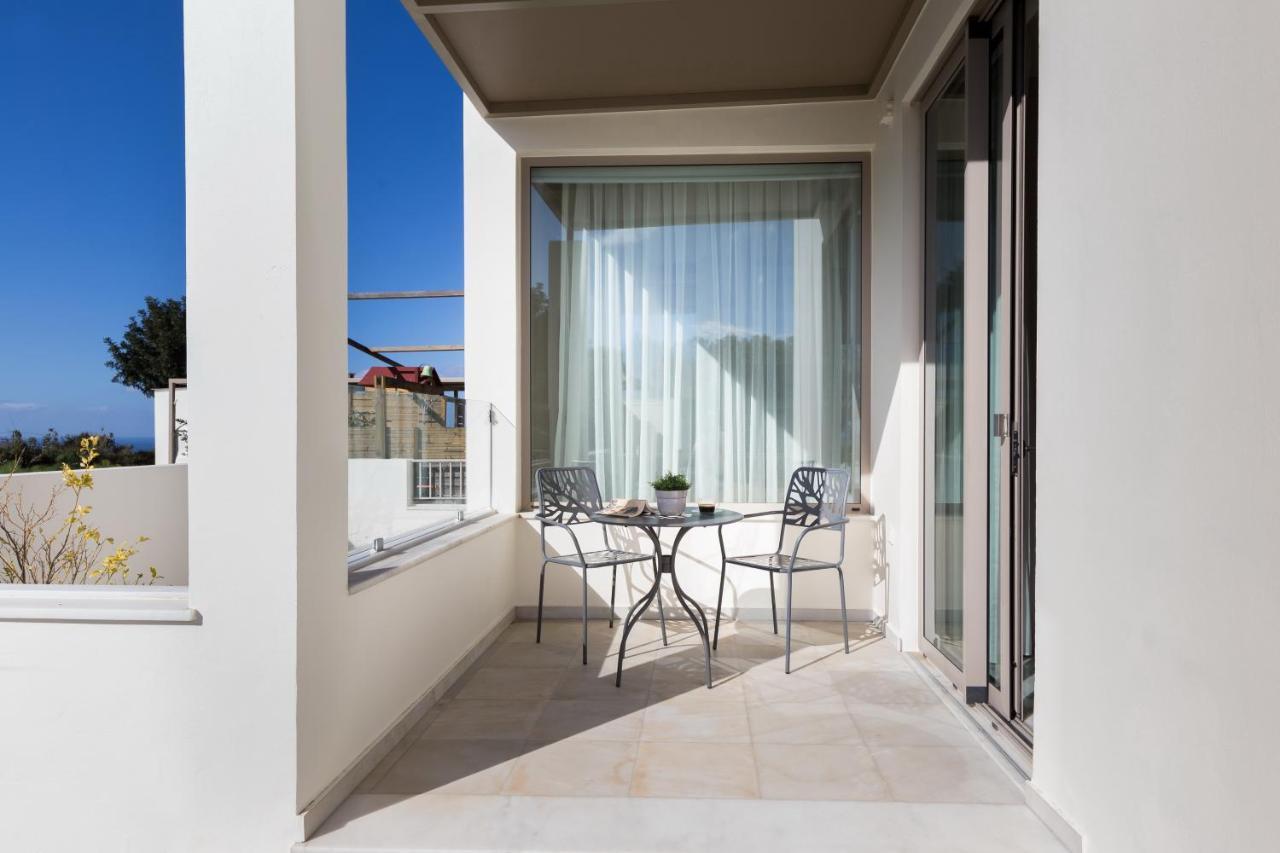 Lux Villa Mia With Heated Pool, 2Km To Beach & Childrens Area! Mikro Metochi 외부 사진