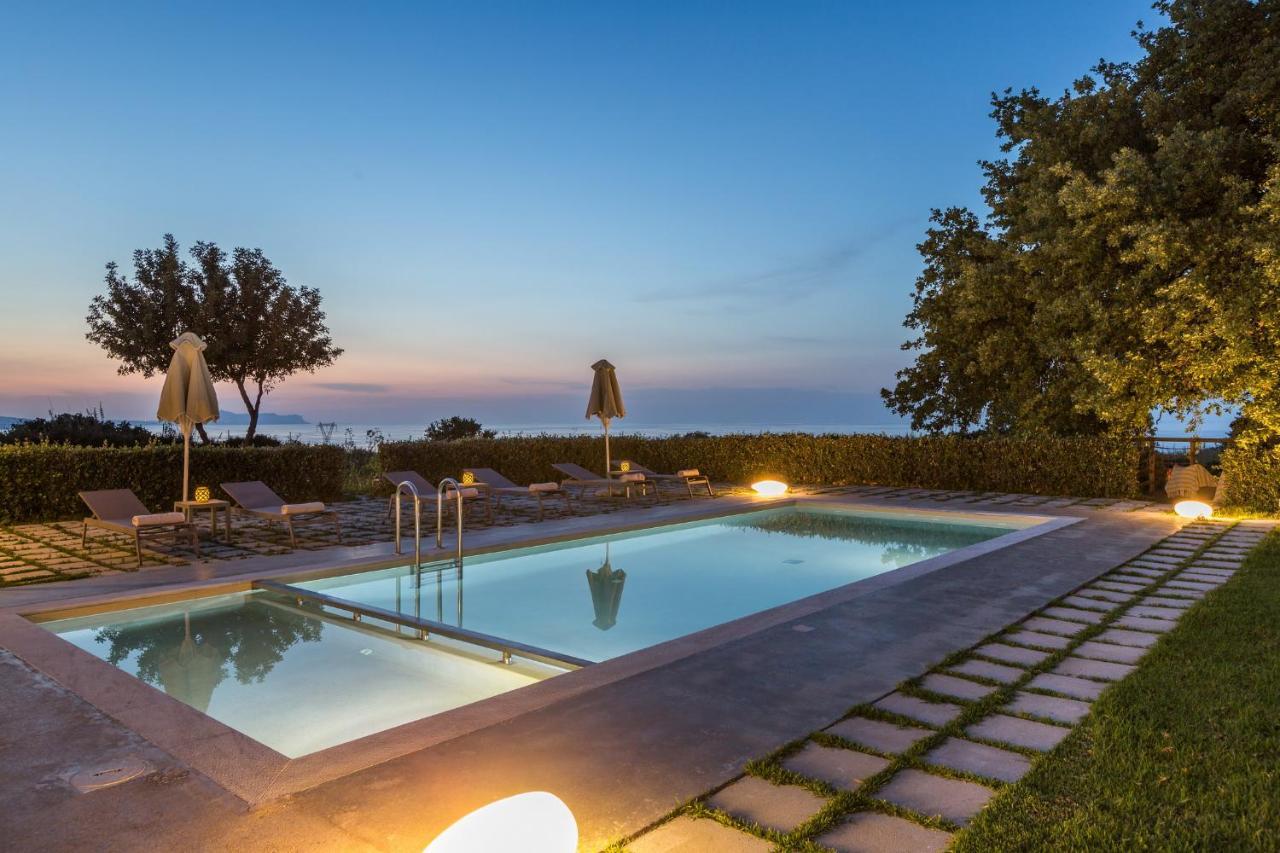 Lux Villa Mia With Heated Pool, 2Km To Beach & Childrens Area! Mikro Metochi 외부 사진