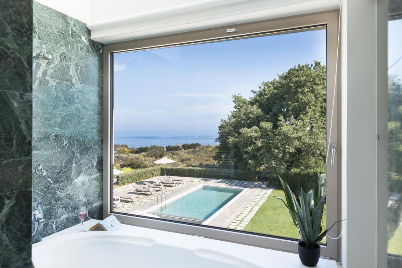 Lux Villa Mia With Heated Pool, 2Km To Beach & Childrens Area! Mikro Metochi 외부 사진